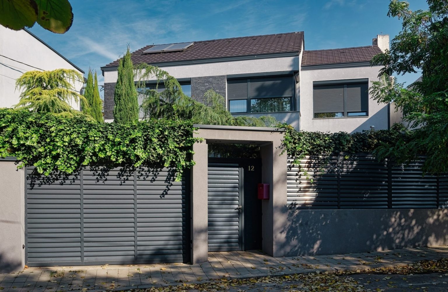 Finalized exterior / Exterior constructie finalizata